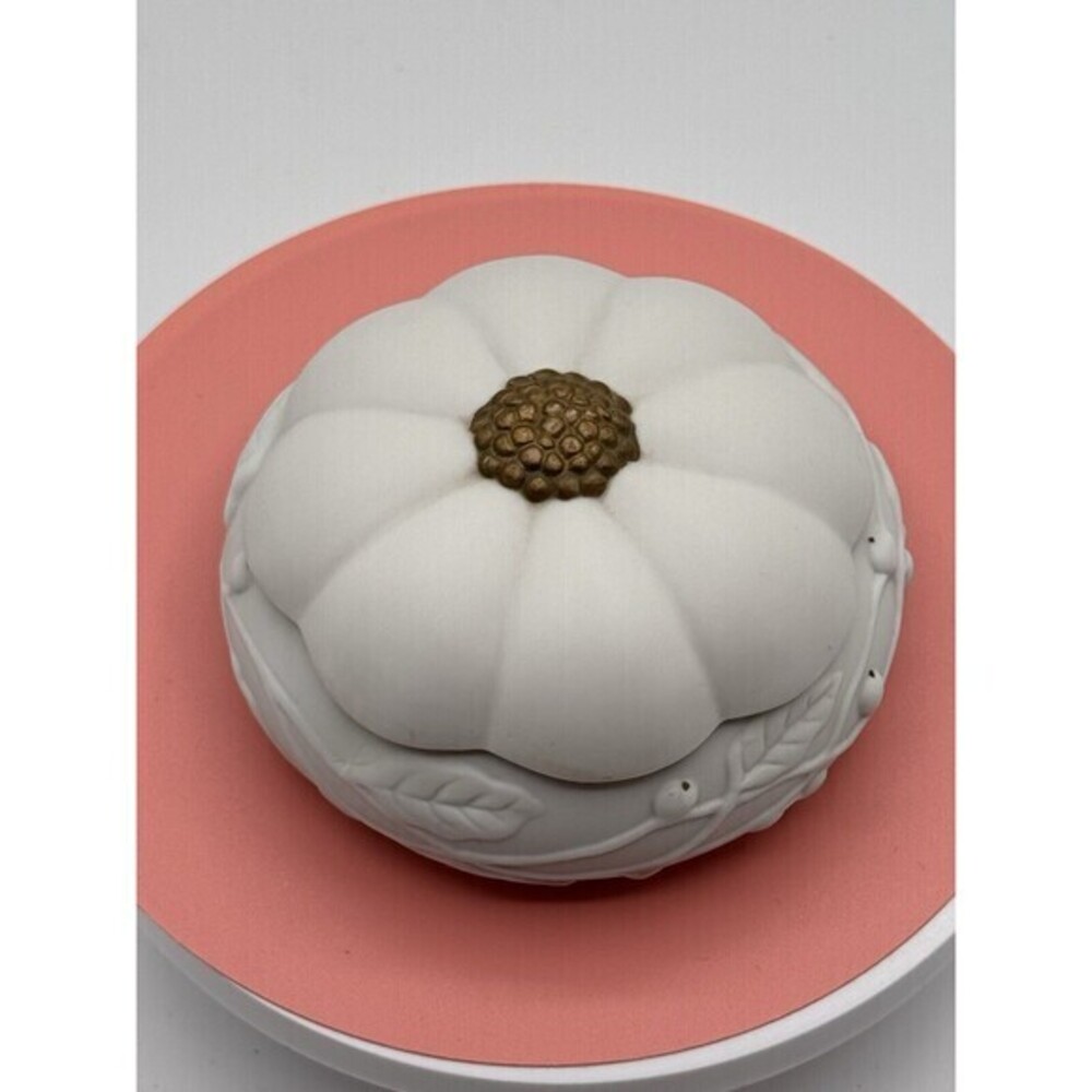 Russ Berrie Trinket Box White Ceramic With Leaves